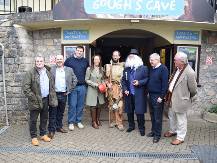 Cheddar_Caves